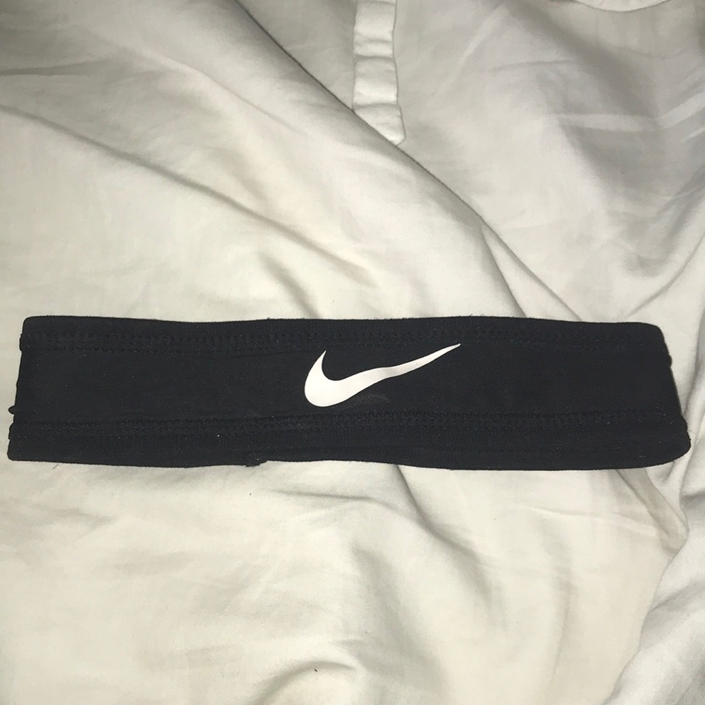 Lack Nike thick headband
